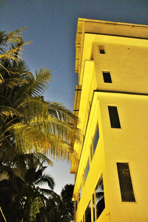 Wotel Calangute Goa Экстерьер фото